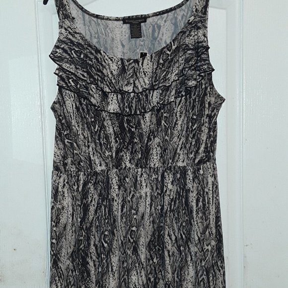 Dress.....Susan Lawrence - Picture 2 of 6